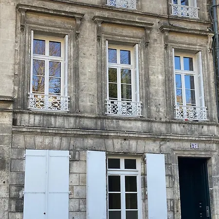 Golf & Rempart Apartment Angouleme Exterior photo